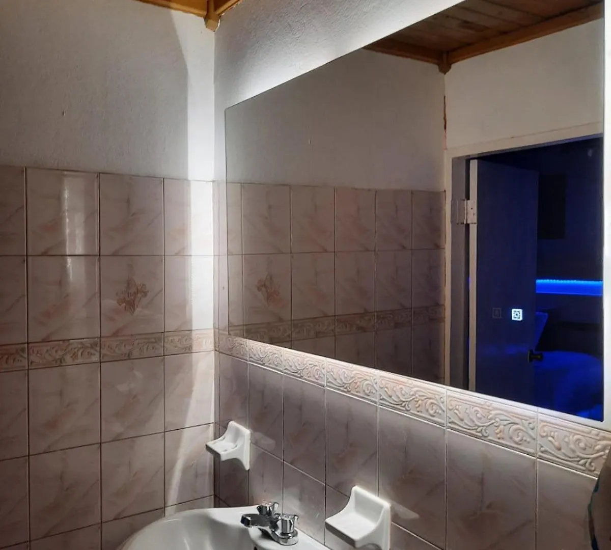 ****  Big Apple Hotel Montego Bay Jamaica
